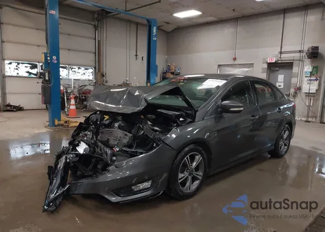 2016 Ford Focus Se z USA, uszkodzony, nr VIN 1FADP3FE0GL317874